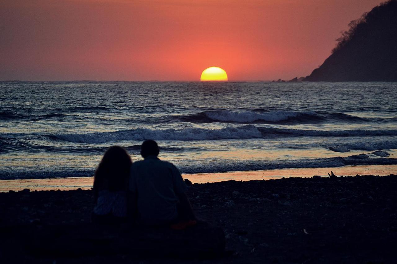 Sunset Chill Out Bed & Breakfast Самара Екстер'єр фото